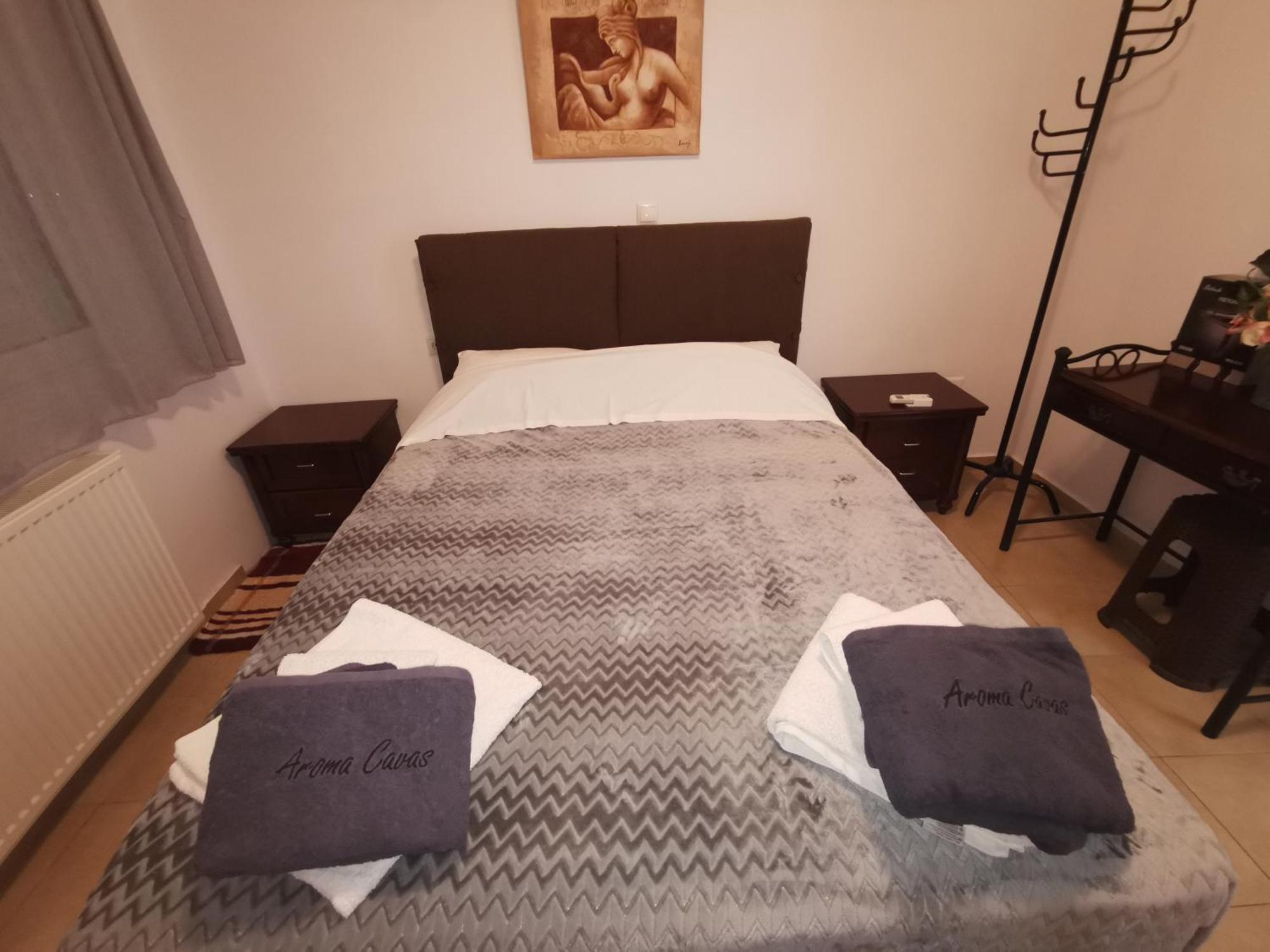 Aroma Cavas Apartment Pyrgos Kallistis Room photo