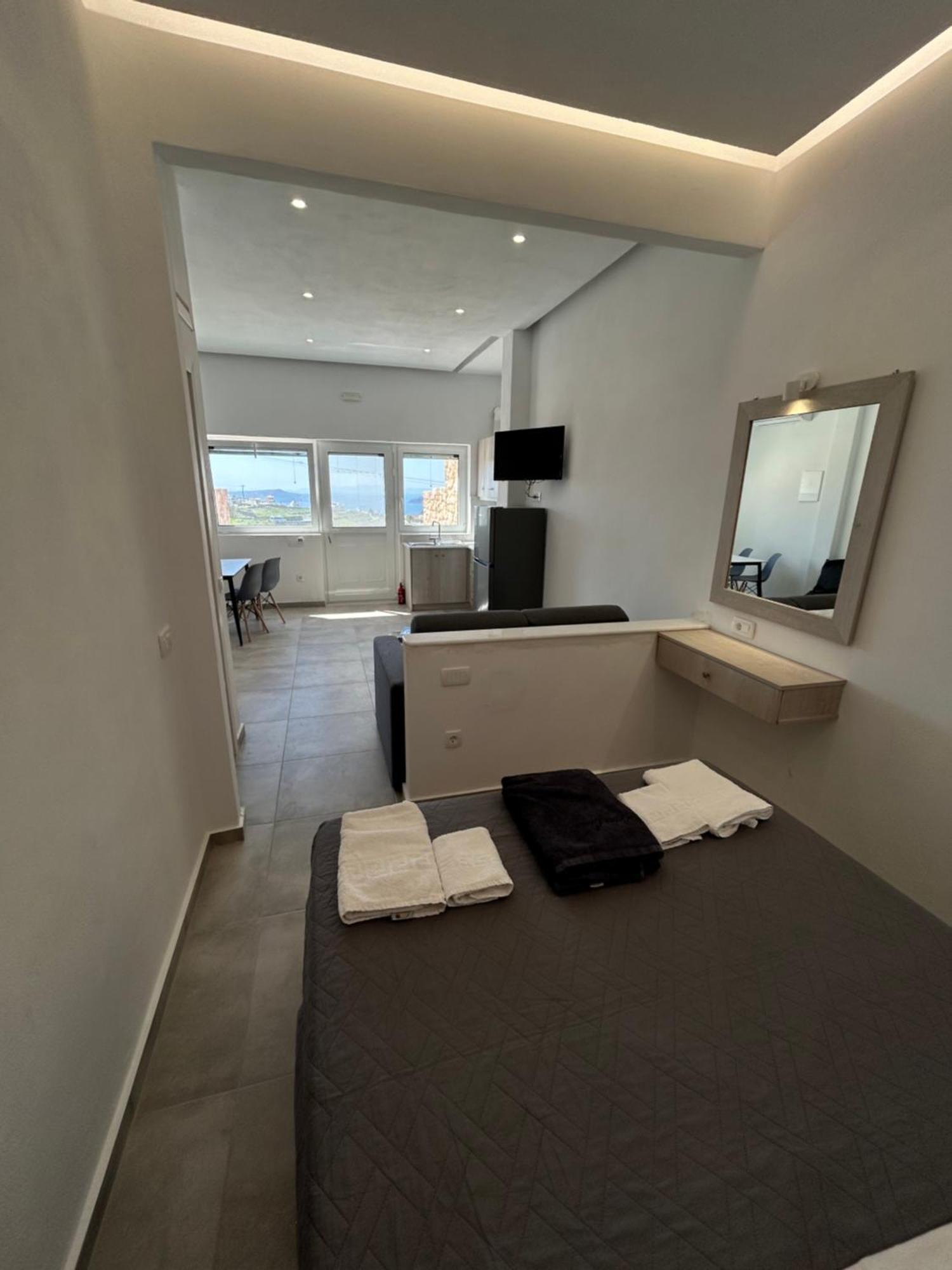 Aroma Cavas Apartment Pyrgos Kallistis Exterior photo