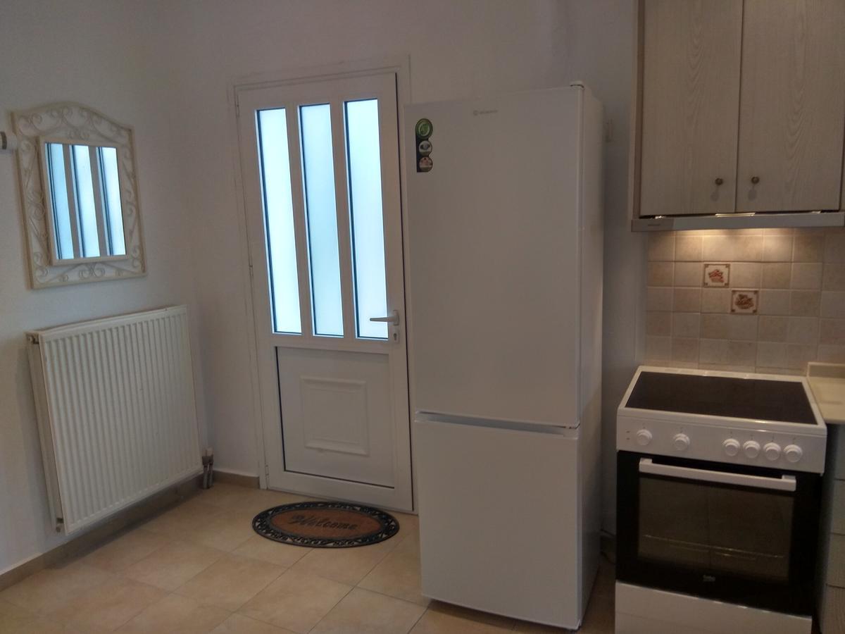 Aroma Cavas Apartment Pyrgos Kallistis Exterior photo