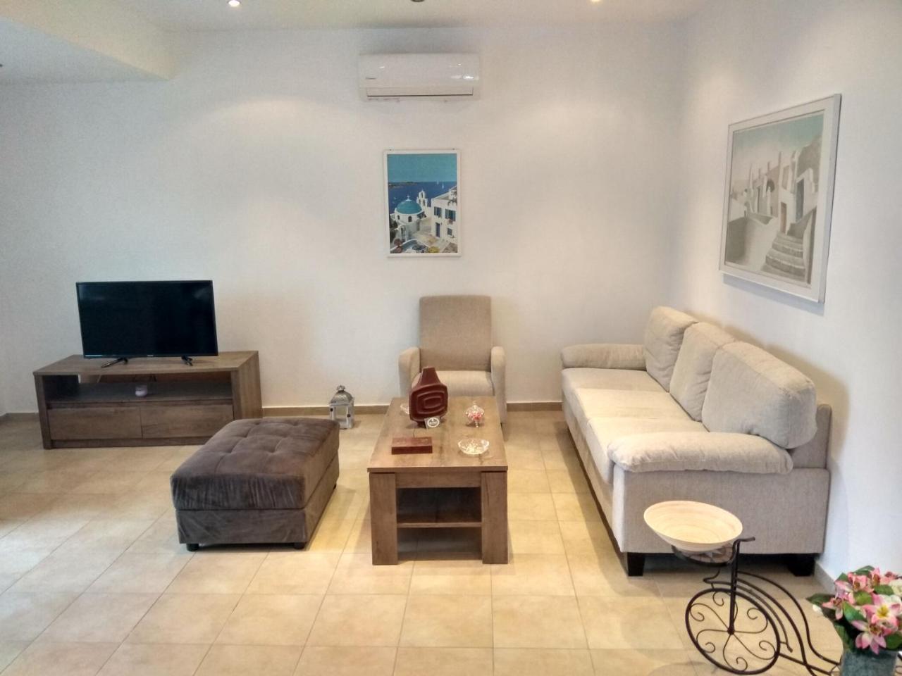 Aroma Cavas Apartment Pyrgos Kallistis Exterior photo